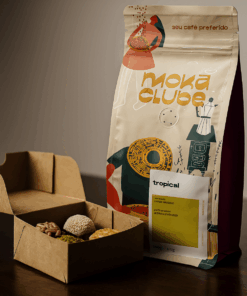 Kit 4 brigadeiros e café